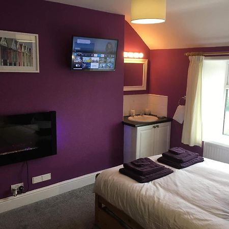 Moonraker Private Room In Our Cosy Cottage Home St Austell Extérieur photo